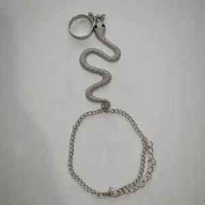 Golden Snake Spider Chain Ring Bracelet for Women — feature 15