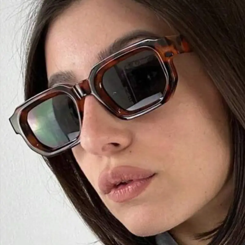 Women's Gray Tortoise Shell Sunglasses Square Frame - Image 17