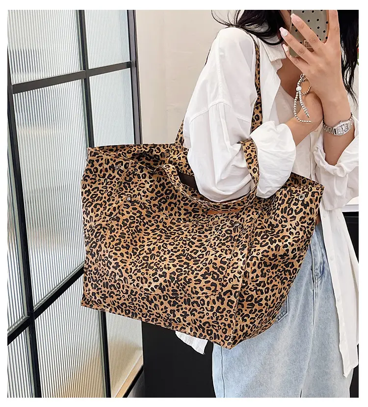 Leopard Print Women's Large Tote Bag 2024 — feature 1