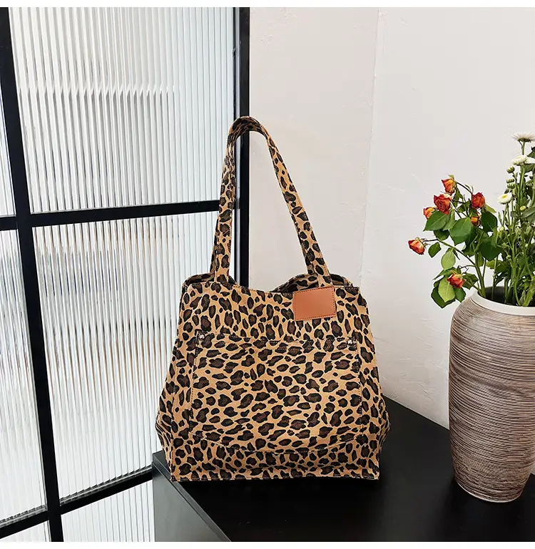 Leopard Print Women's Large Tote Bag 2024 — feature 23