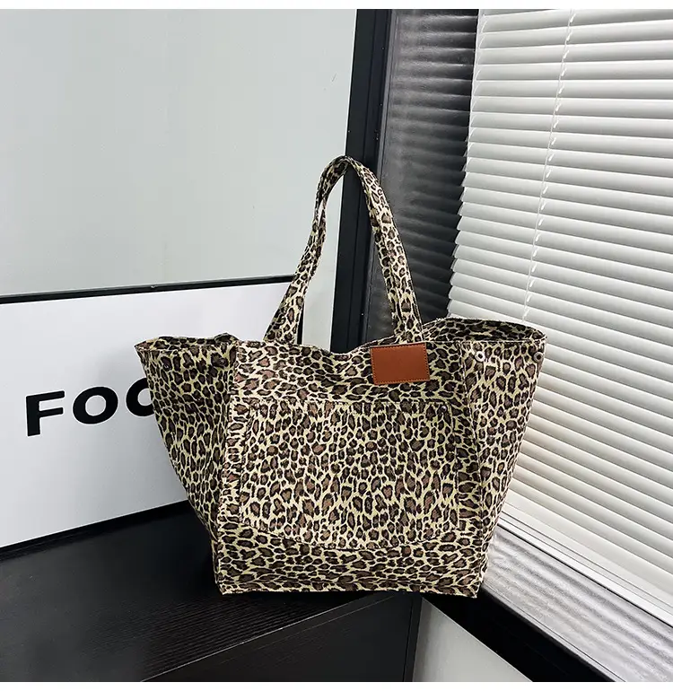 Leopard Print Women's Large Tote Bag 2024 — feature 25