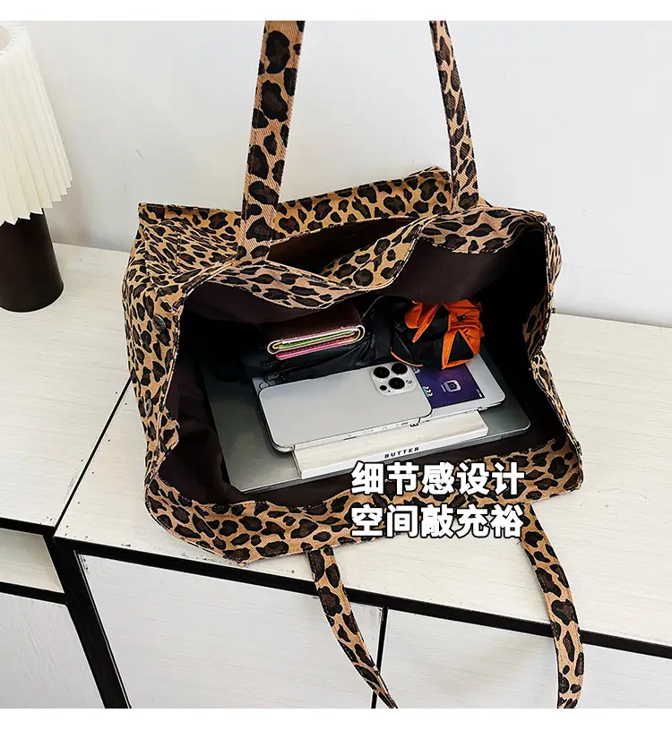 Leopard Print Women's Large Tote Bag 2024 — feature 7