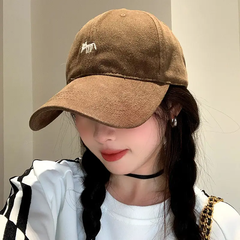 Women's Beige Fox Logo Baseball Cap Spring Autumn Sun Protection — feature 2