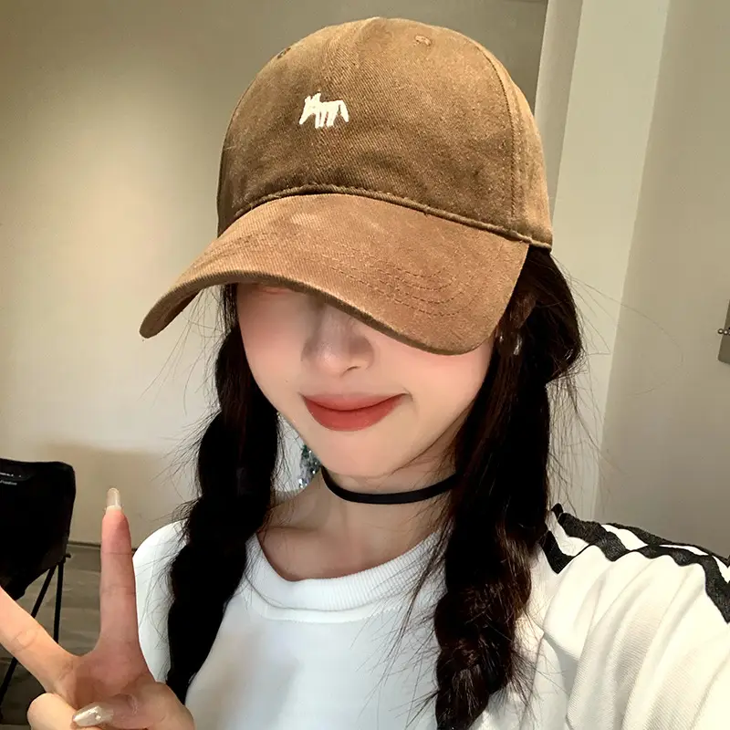 Women's Beige Fox Logo Baseball Cap Spring Autumn Sun Protection — feature 3