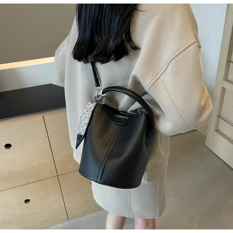 Vintage French Style Brown Shoulder Crossbody Bag — feature 18