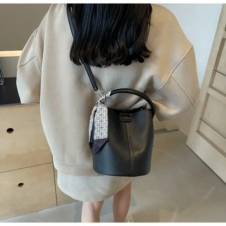 Vintage French Style Brown Shoulder Crossbody Bag — feature 19