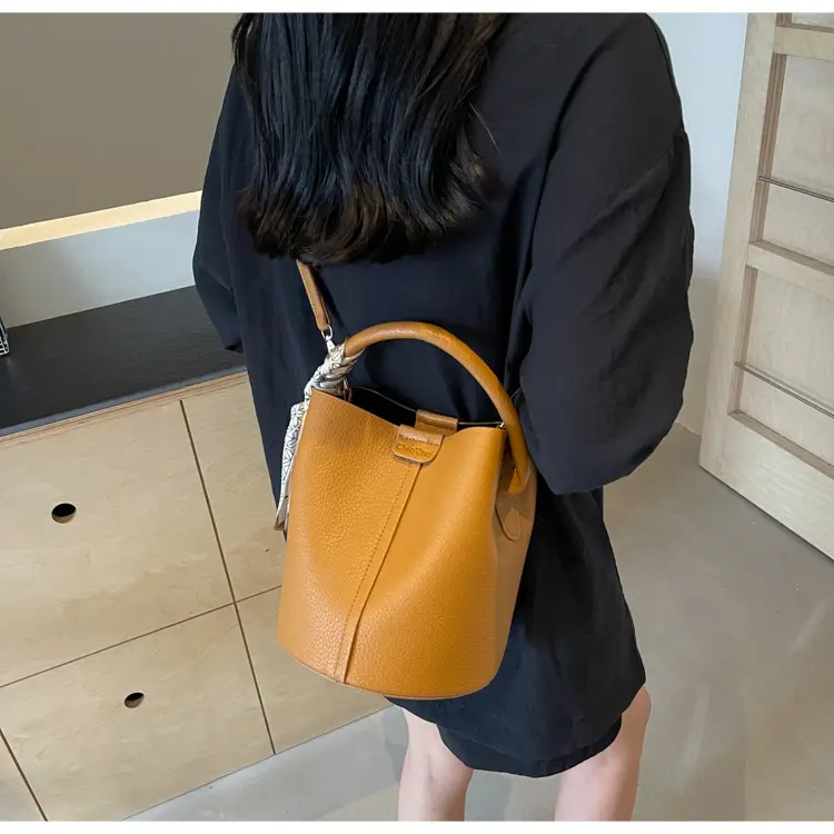 Vintage French Style Brown Shoulder Crossbody Bag — feature 33