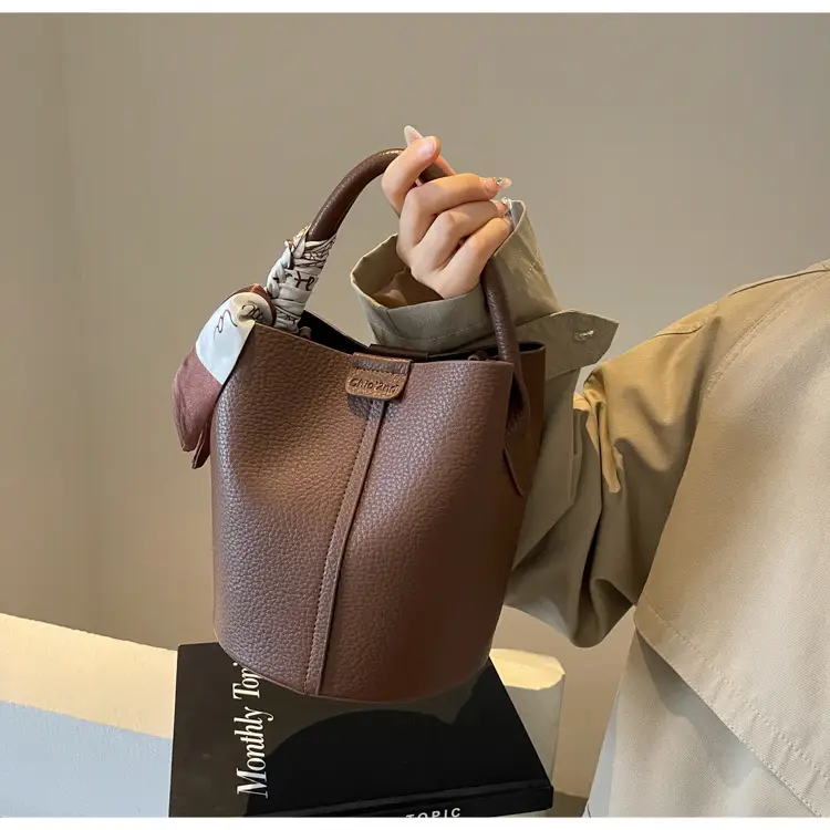 Vintage French Style Brown Shoulder Crossbody Bag — feature 39