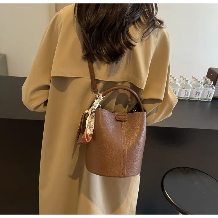 Vintage French Style Brown Shoulder Crossbody Bag — feature 41