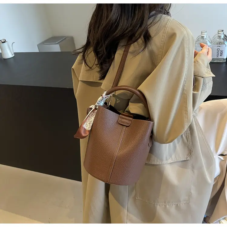 Vintage French Style Brown Shoulder Crossbody Bag — feature 45