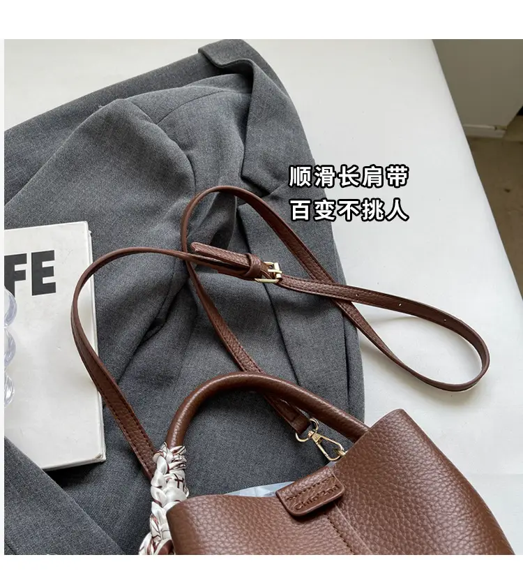 Vintage French Style Brown Shoulder Crossbody Bag — feature 5
