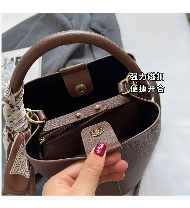 Vintage French Style Brown Shoulder Crossbody Bag — feature 8