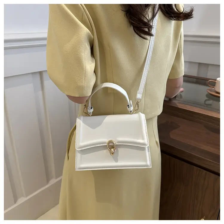 Vintage Women's Square Bag Beige Shoulder Crossbody — feature 13