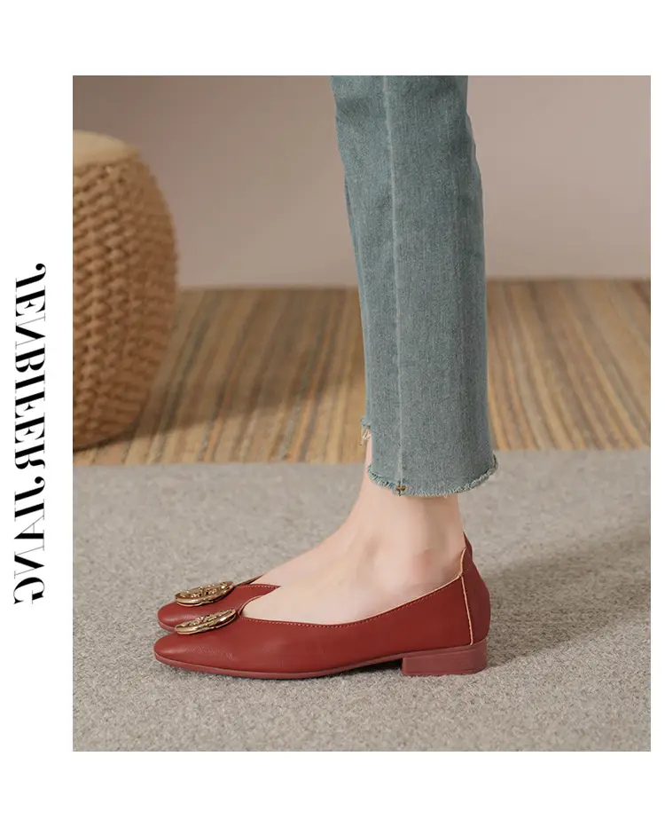 Soft Leather 2024 New Style Soft Leather Retro Buckle Shallow Shoes Low-Heeled Shoes Women's Artistic Square-Toe Mary Jane Shoes — feature 41