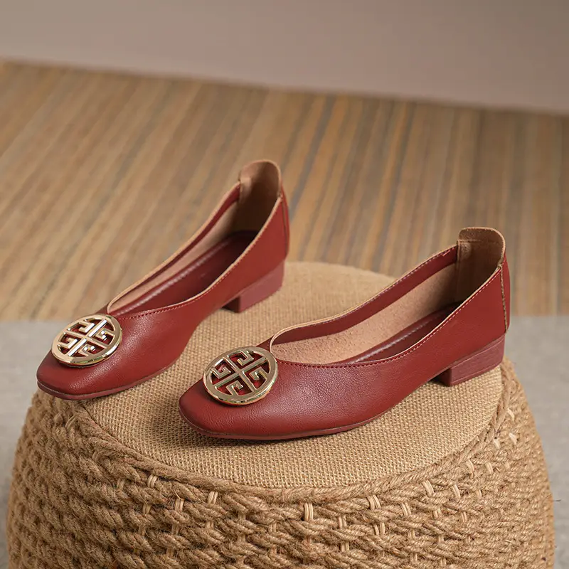 Soft Leather 2024 New Style Soft Leather Retro Buckle Shallow Shoes Low-Heeled Shoes Women's Artistic Square-Toe Mary Jane Shoes - Image 4