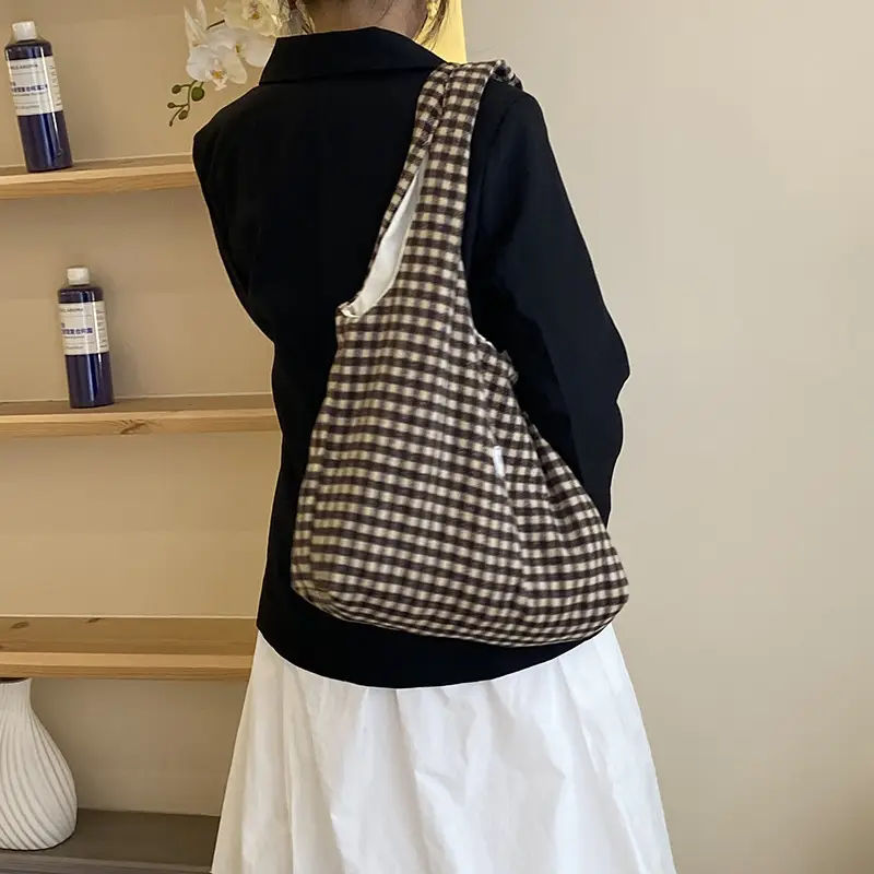 Red Checkered Woolen Shoulder Bag for Women - Image 7