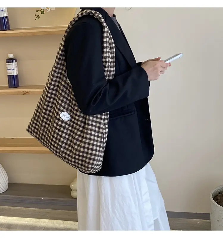 Red Checkered Woolen Shoulder Bag for Women — feature 12