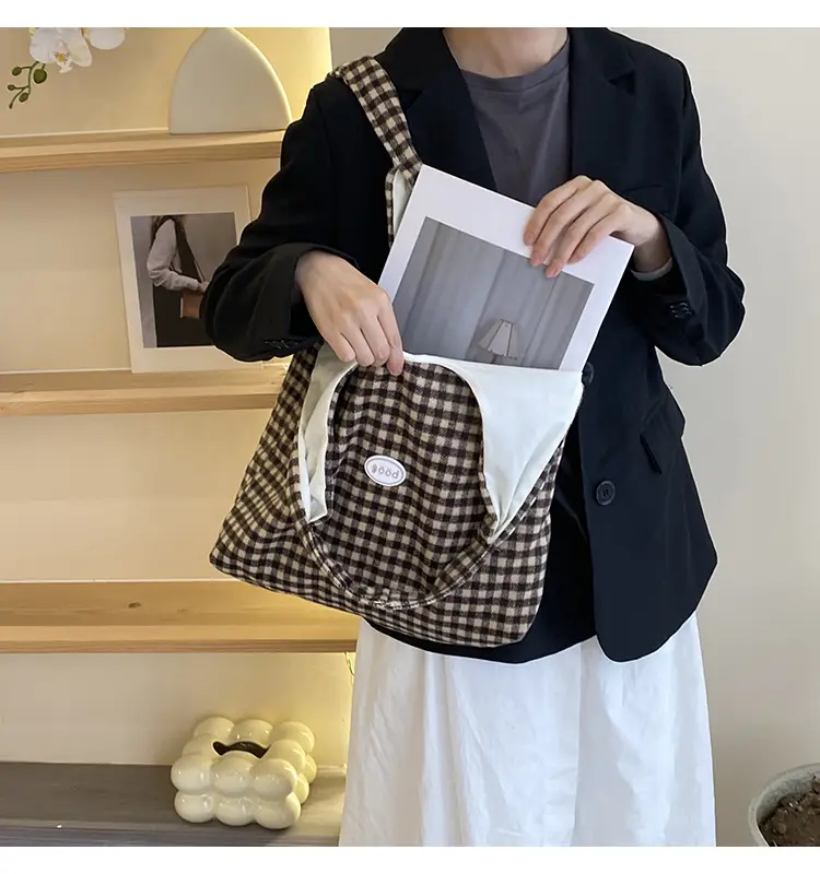 Red Checkered Woolen Shoulder Bag for Women — feature 14