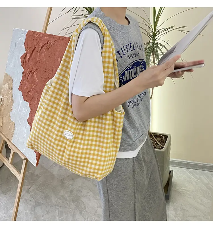 Red Checkered Woolen Shoulder Bag for Women — feature 8