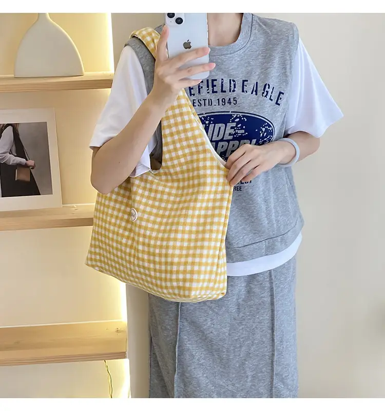 Red Checkered Woolen Shoulder Bag for Women — feature 9