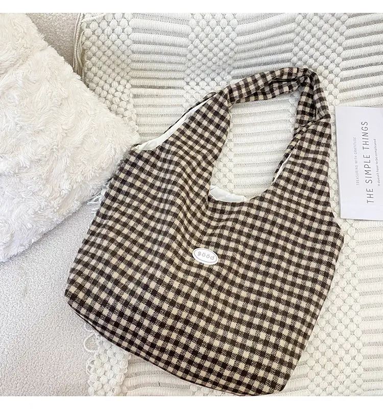 Red Checkered Woolen Shoulder Bag for Women - Image 2