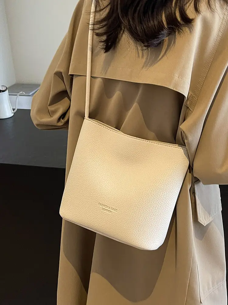 2024 New Fashion Shoulder Bucket Bag Western Style - Image 7