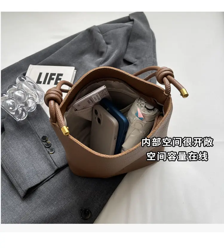 2024 New Fashion Shoulder Bucket Bag Western Style — feature 16