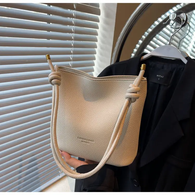 2024 New Fashion Shoulder Bucket Bag Western Style — feature 25