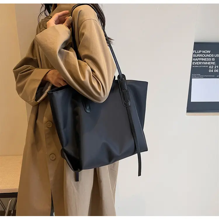 Grey Oxford Shoulder Bag Large Capacity — feature 16