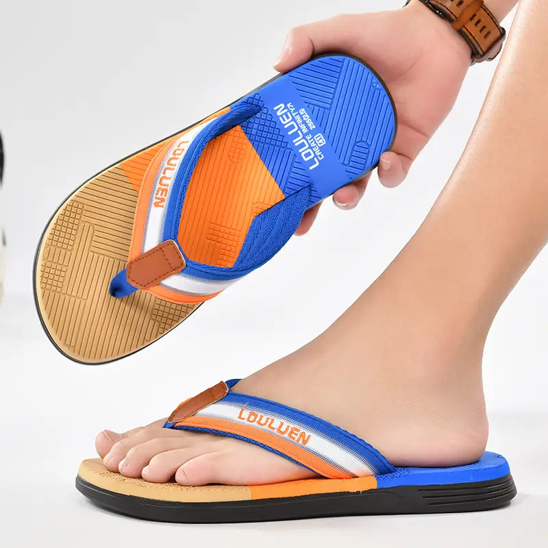 Fujian manufacturers 2024 summer trend non-slip flip-flops men's unique beach slippers men's soft bottom clip feet outer wear