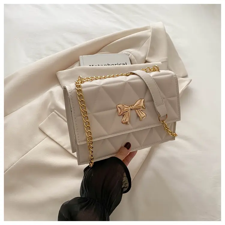 Pink Quilted Chain Shoulder Bag for Women - Image 3