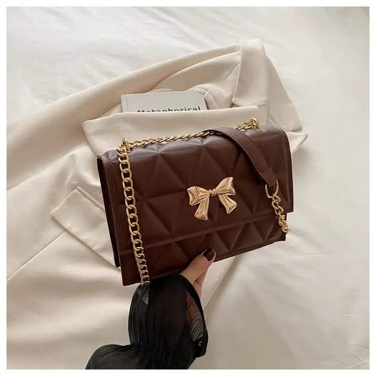 Pink Quilted Chain Shoulder Bag for Women - Image 5