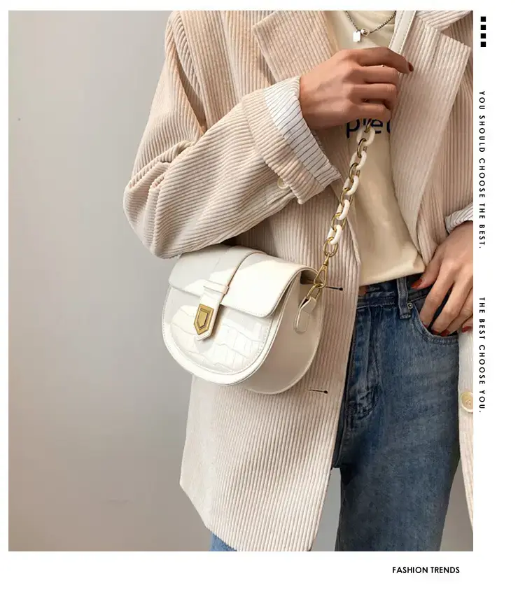 Women's Cream Crossbody Bag with Chain Strap — feature 1