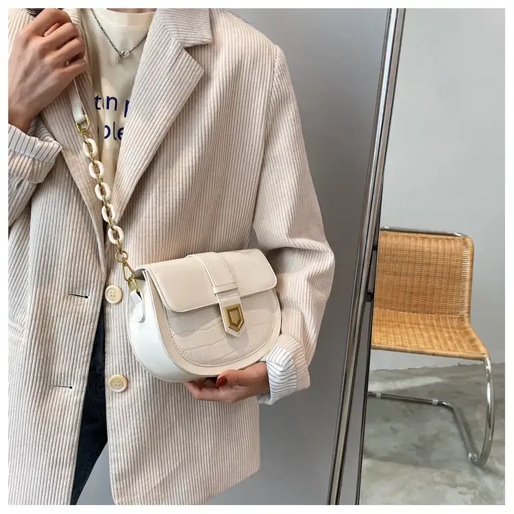 Women's Cream Crossbody Bag with Chain Strap — feature 21