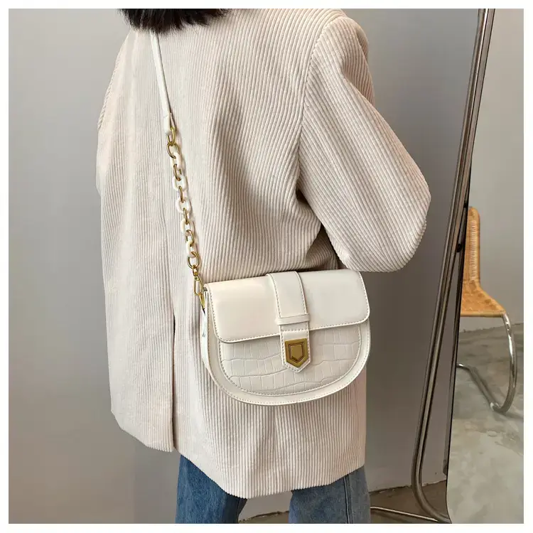 Women's Cream Crossbody Bag with Chain Strap — feature 23