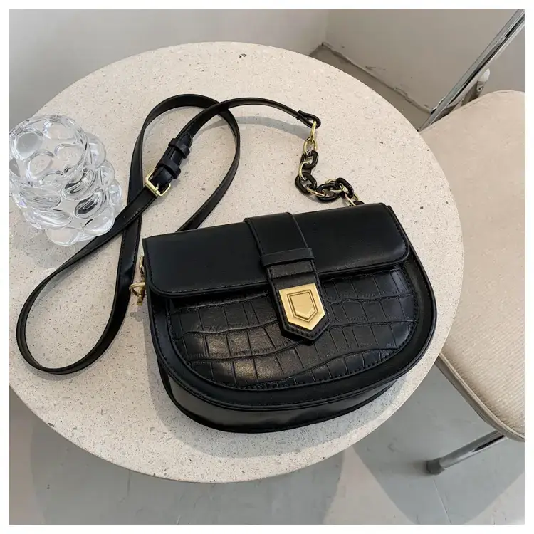 Women's Cream Crossbody Bag with Chain Strap — feature 27