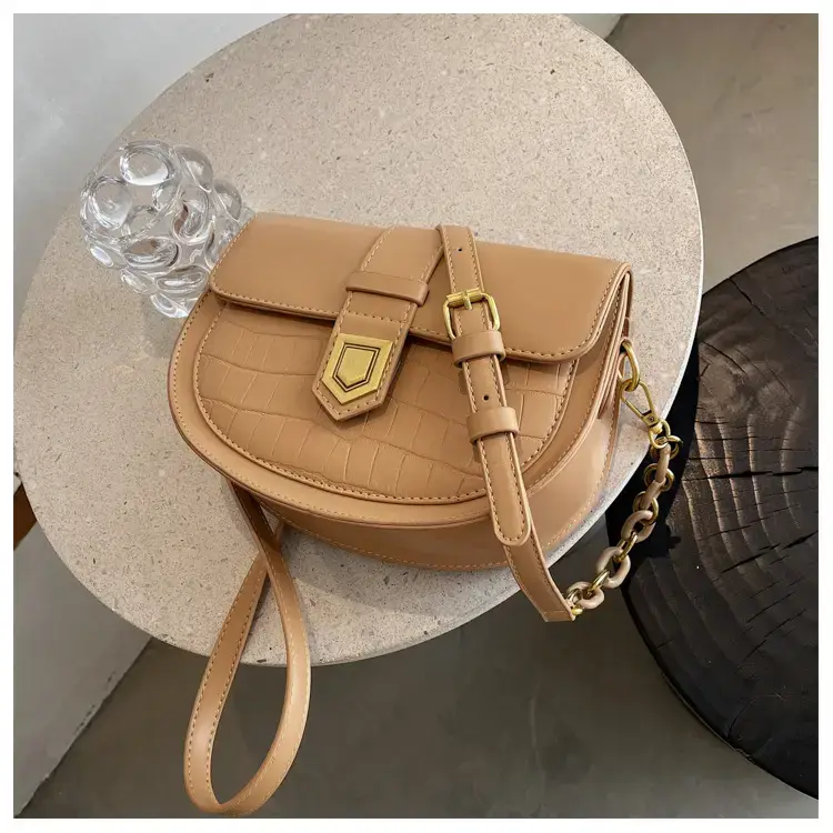 Women's Cream Crossbody Bag with Chain Strap — feature 33