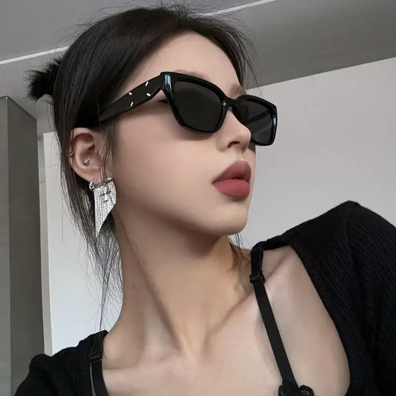 Kedun Square Cat-Eye Sunglasses Women 2024 Anti-UV — feature 3
