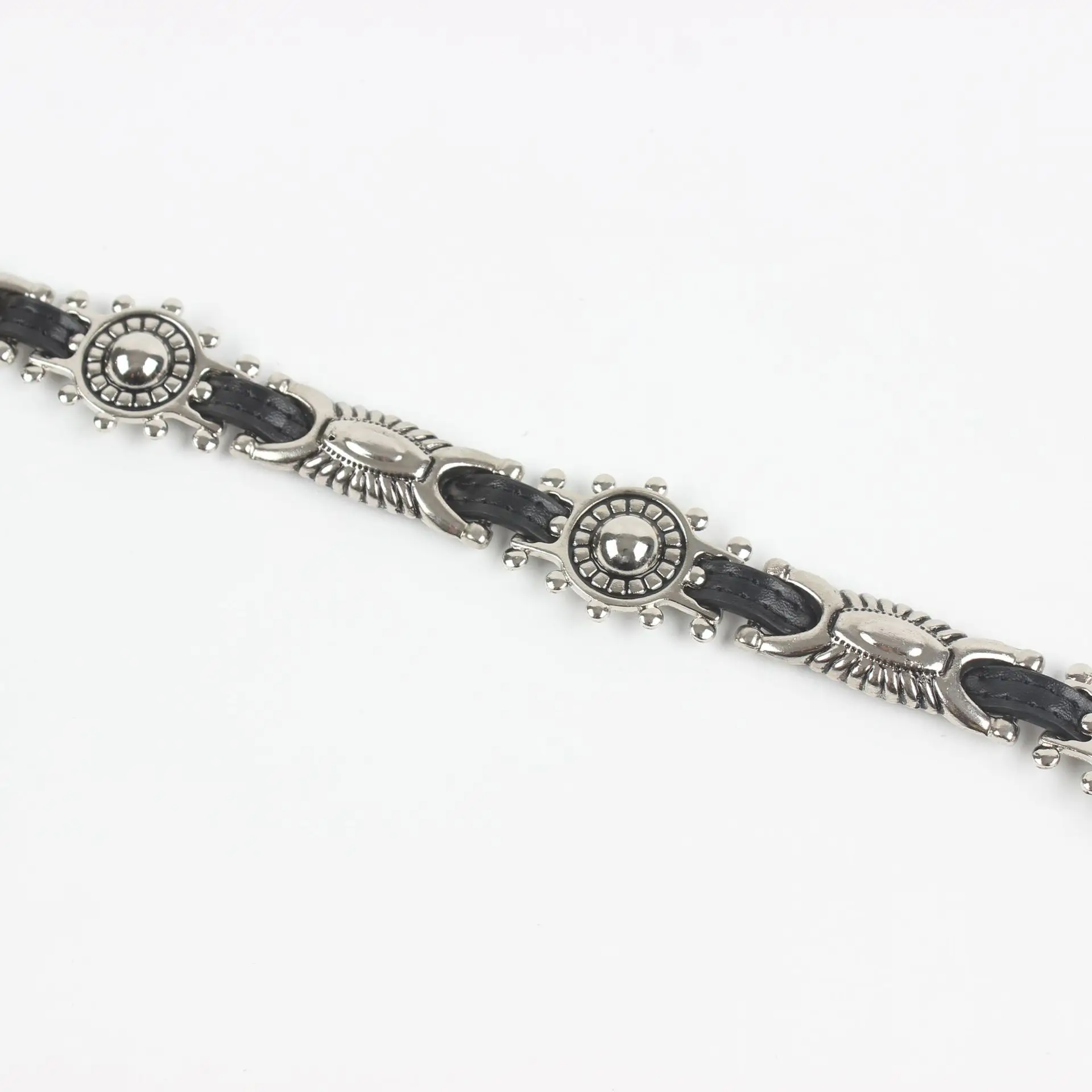 Retro American Hot Girl Rivet Stitching Wide Belt — feature 21