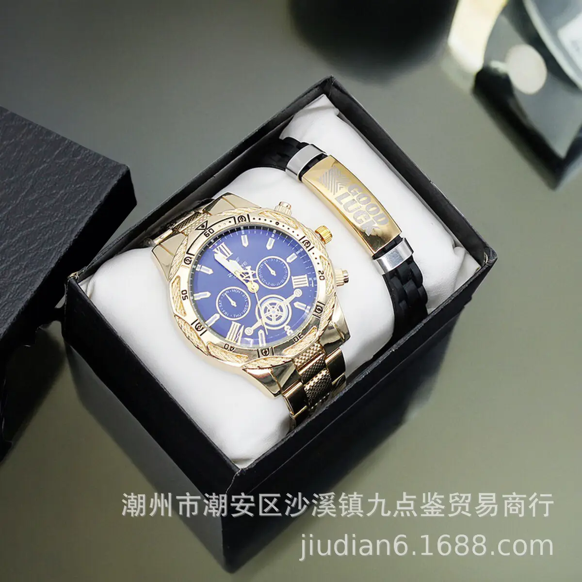 Men's Black Chronograph Wristwatch Set with Bracelet & Watchcase - Image 14