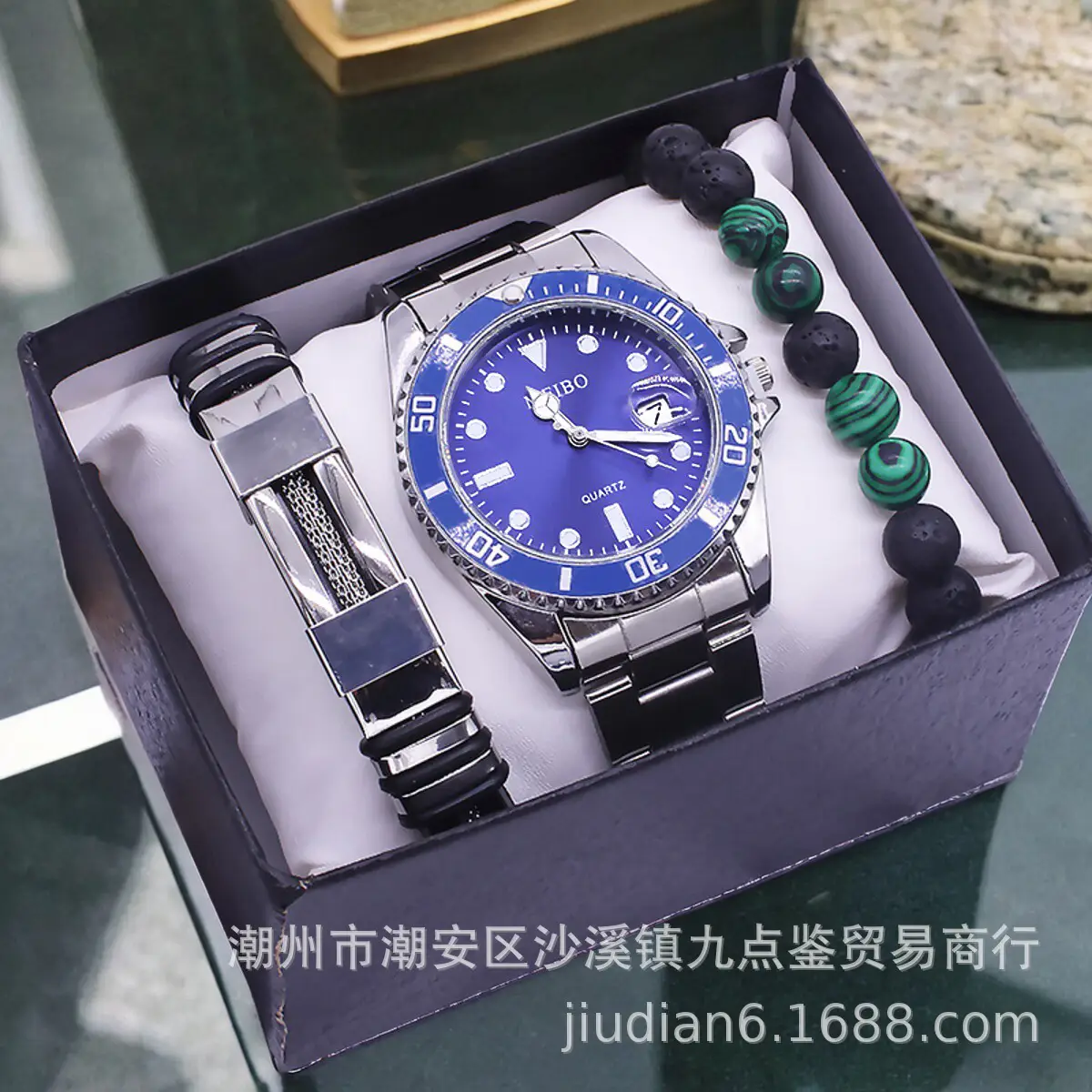 Men's Black Chronograph Wristwatch Set with Bracelet & Watchcase - Image 7