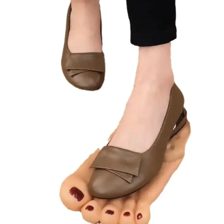 Women's White Round Toe Flat Shoes Soft Bottom - Image 8