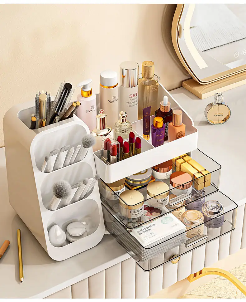 Large Capacity Makeup Storage Rack with Pen Holder & Brushes — feature 13