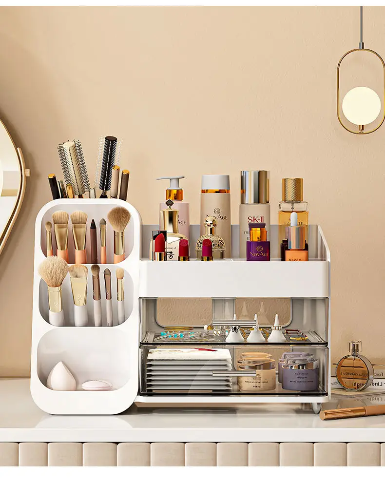 Large Capacity Makeup Storage Rack with Pen Holder & Brushes — feature 15