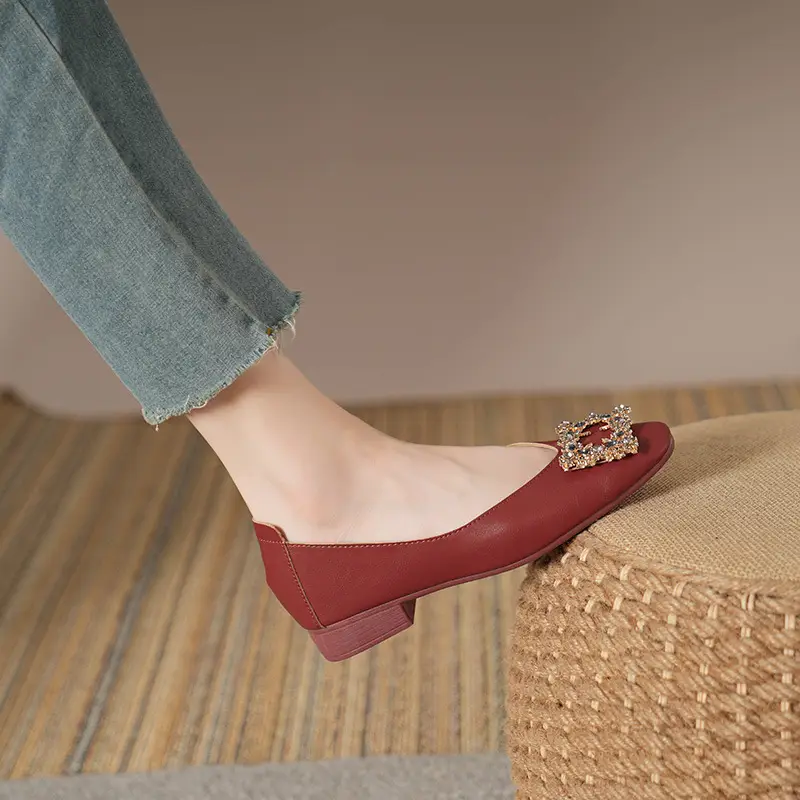 Square-Toe Low-Heeled Shallow Single Shoes for Women, Soft Leather Mother's Shoes, 2025 Spring and Autumn Style, Flat-Soled Work Shoes, Black - Image 8