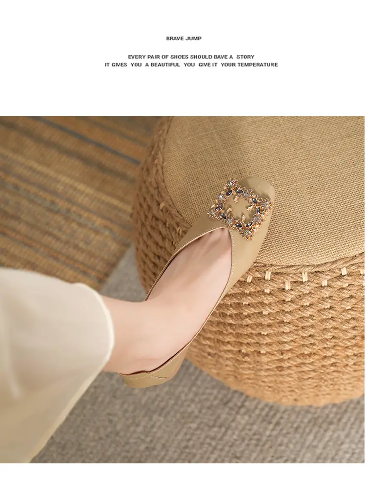 Square-Toe Low-Heeled Shallow Single Shoes for Women, Soft Leather Mother's Shoes, 2025 Spring and Autumn Style, Flat-Soled Work Shoes, Black — feature 36