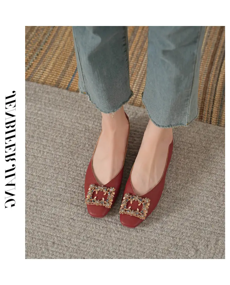 Square-Toe Low-Heeled Shallow Single Shoes for Women, Soft Leather Mother's Shoes, 2025 Spring and Autumn Style, Flat-Soled Work Shoes, Black — feature 46