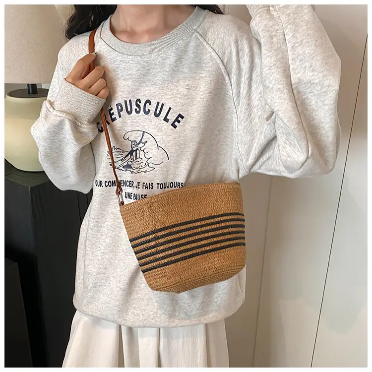 Women's Vintage French Woven Shoulder Bag 2024 - Image 6