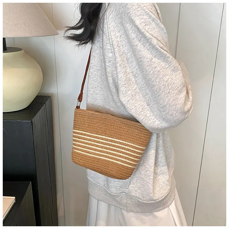 Women's Vintage French Woven Shoulder Bag 2024 — feature 21