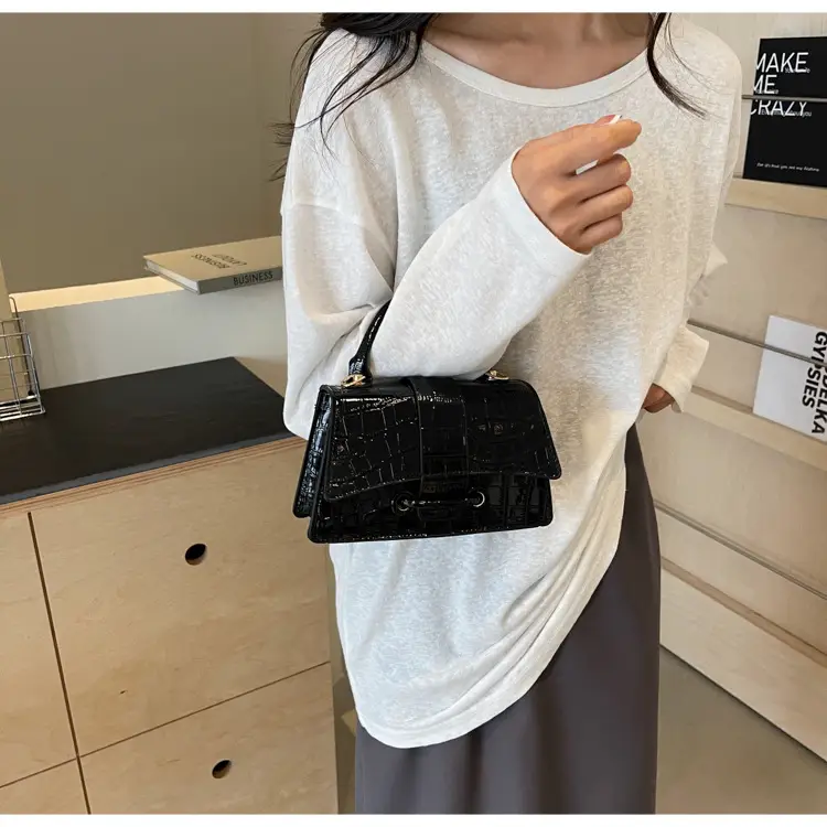 White Crossbody Bag for Women 2024 Summer — feature 17